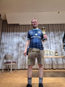 1. Ritter freistehend Andre Maier