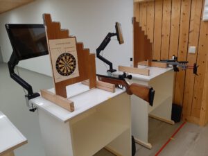 Lichtgewehre für die Kinder zwischen 6 und 12 Jahren.